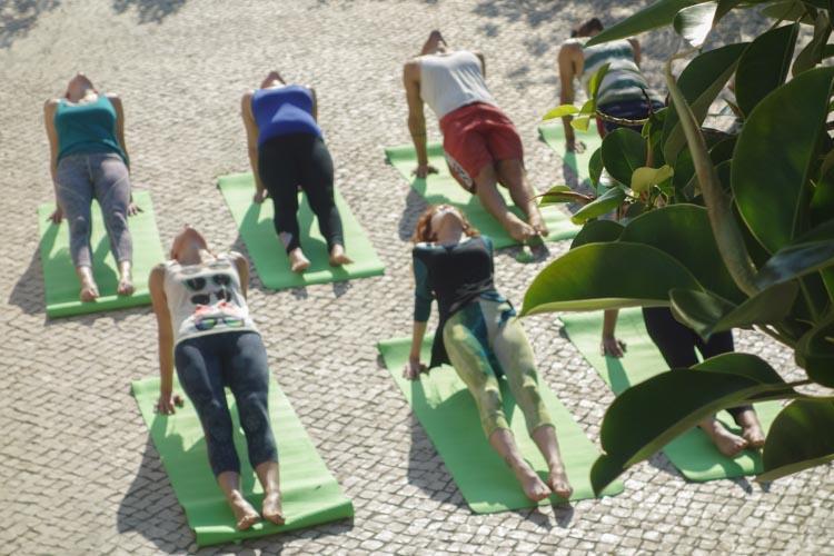 Moka Surfhouse Hostel Ericeira Buitenkant foto
